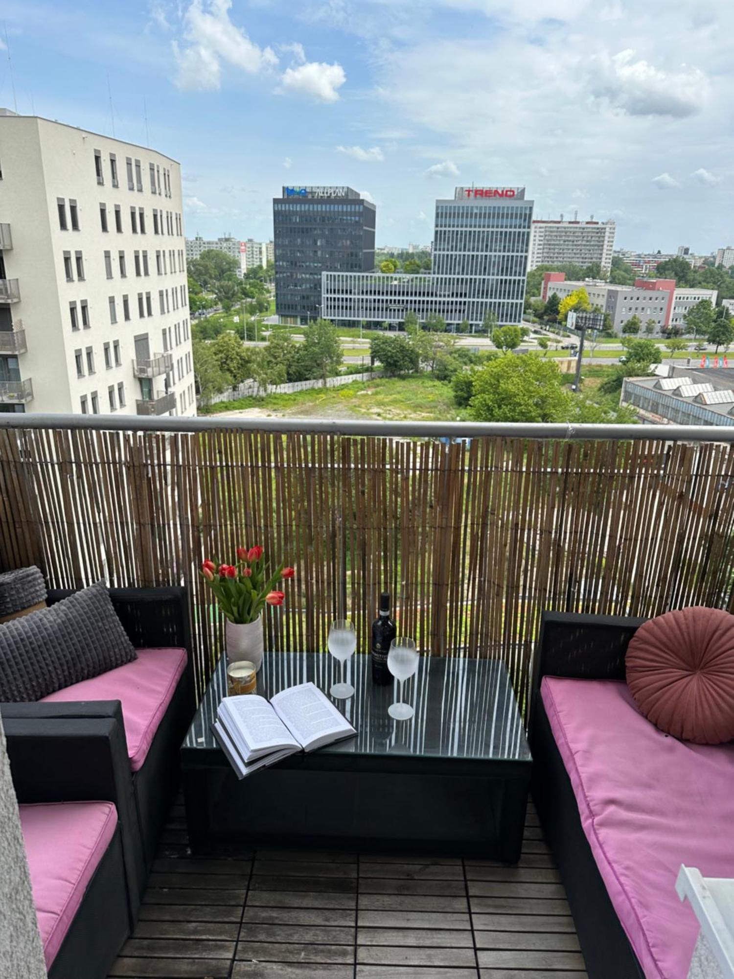 Cozy Apartment With Nice Balcony Seating, 9Th Floor, Parking Братислава Экстерьер фото